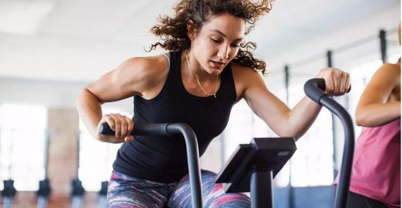 How to Actually Get a Good Workout on the Elliptical Machine