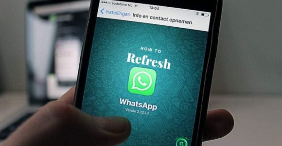 5 Simple Steps: How To Refresh WhatsApp in Android & iPhone