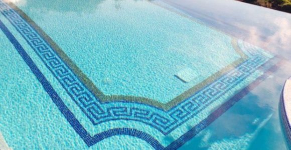 Why mosaic tiles are the best solution for your pool
