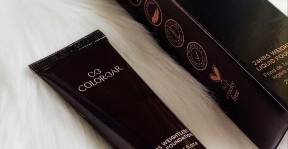 Colorbar 24HRS Weightless Liquid Foundation Review FW 2.1 – The Pink Velvet Blog