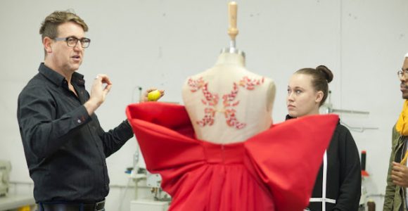 What Is The Job Of A Fashion Designer?