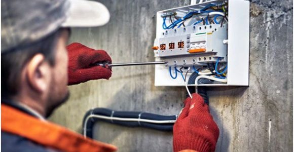 7 Tips for Choosing a Qualified Electrician for Your Home | Reblog it