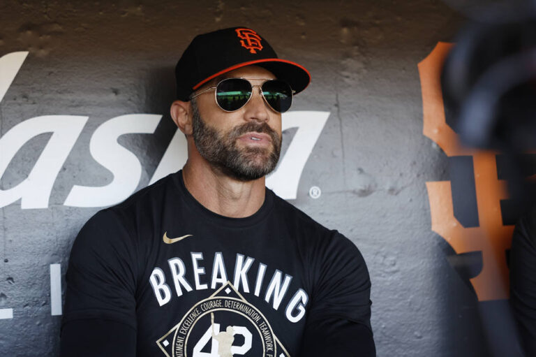 Gabe kapler wife
